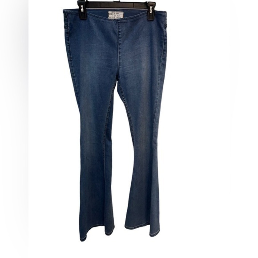 Free people flare leg jeans